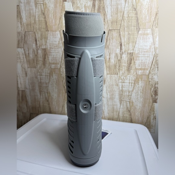 United Ortho 360 Air Walker Standard Fracture Boot - M, Grey - Picture 9 of 9